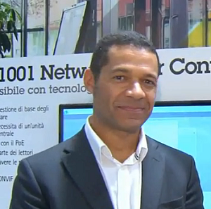 Trompette presenta il controllo accessi Axis